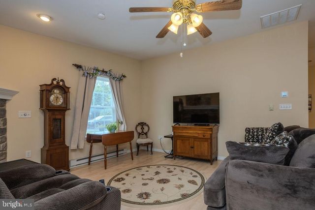 159 GINKGO CT, Chambersburg, PA 17201