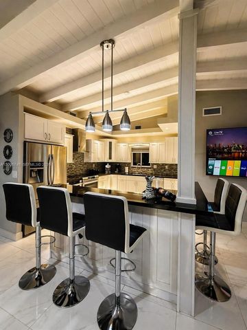 561 NE 172nd St, North Miami Beach, FL 33162