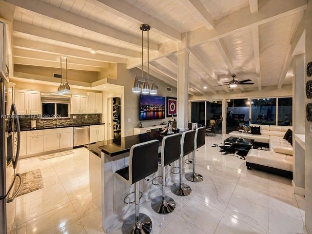 561 NE 172nd St, North Miami Beach, FL 33162