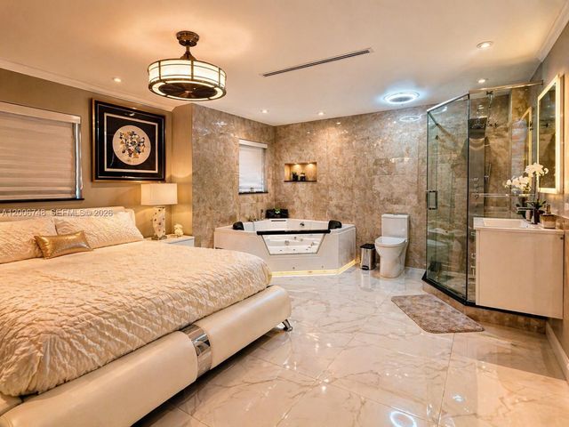 561 NE 172nd St, North Miami Beach, FL 33162