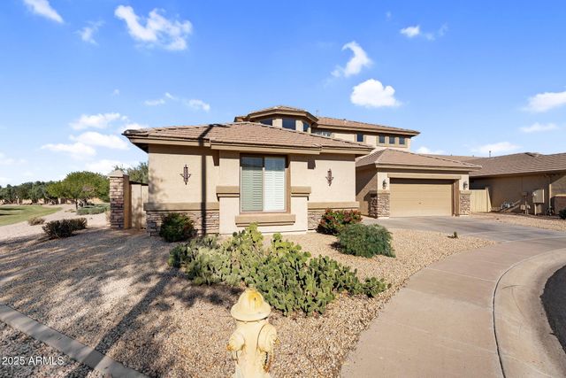 3586 E RIOPELLE Court, Gilbert, AZ 85298