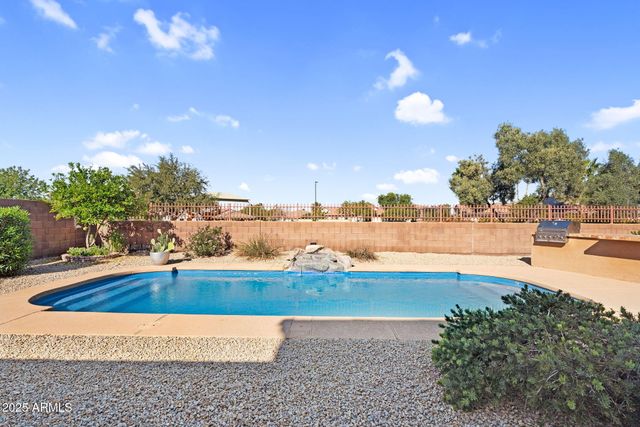 3586 E RIOPELLE Court, Gilbert, AZ 85298