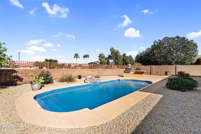 3586 E RIOPELLE Court, Gilbert, AZ 85298