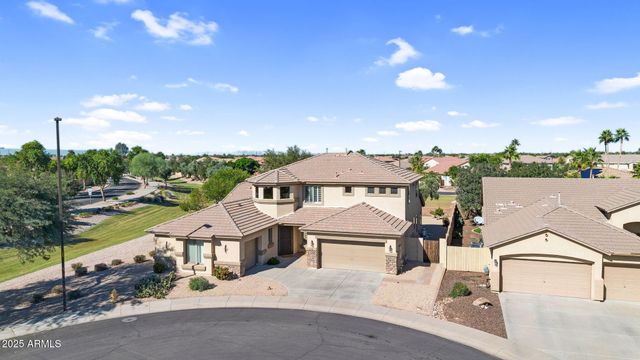 3586 E RIOPELLE Court, Gilbert, AZ 85298