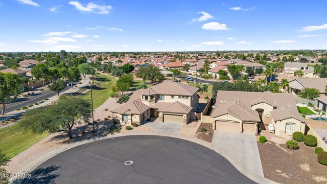 3586 E RIOPELLE Court, Gilbert, AZ 85298