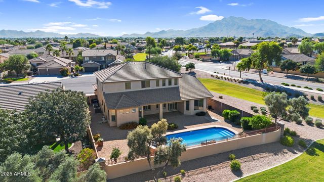 3586 E RIOPELLE Court, Gilbert, AZ 85298