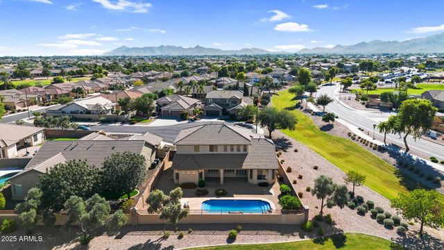 3586 E RIOPELLE Court, Gilbert, AZ 85298