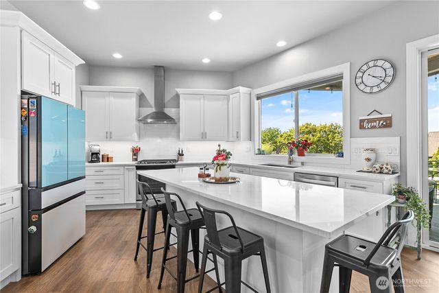 5544 Whitehorn Way, Blaine, WA 98230