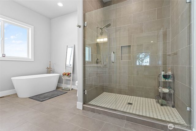 5544 Whitehorn Way, Blaine, WA 98230
