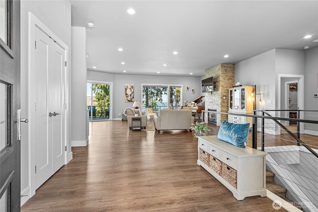 5544 Whitehorn Way, Blaine, WA 98230