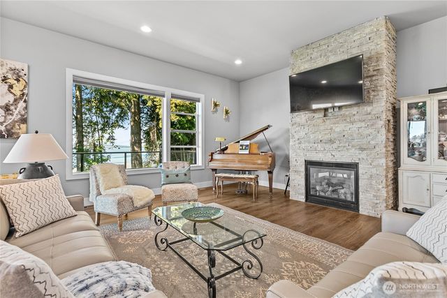 5544 Whitehorn Way, Blaine, WA 98230
