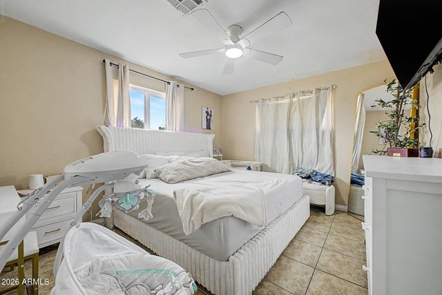 2925 W TURNEY Avenue, Phoenix, AZ 85017