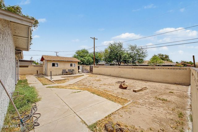2925 W TURNEY Avenue, Phoenix, AZ 85017