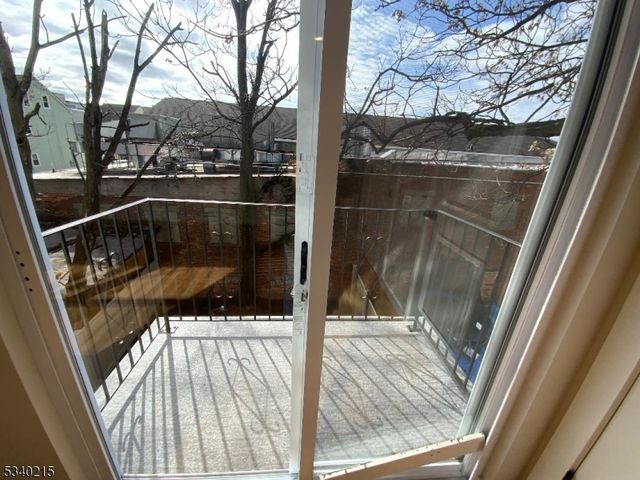 300 Ellison St, Paterson City, NJ 07501