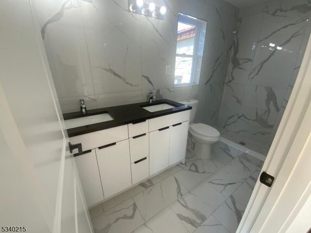 300 Ellison St, Paterson City, NJ 07501