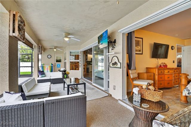 412 SE 13th AVE, Cape Coral, FL 33990