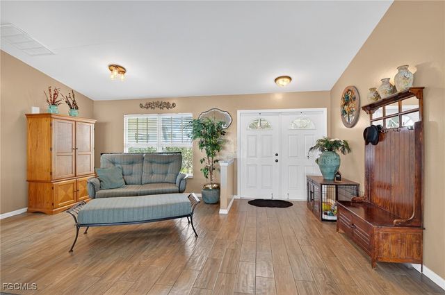 412 SE 13th AVE, Cape Coral, FL 33990