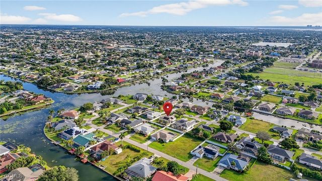 412 SE 13th AVE, Cape Coral, FL 33990