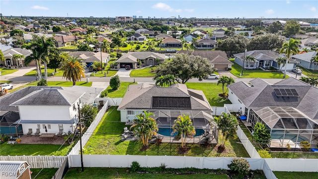 412 SE 13th AVE, Cape Coral, FL 33990