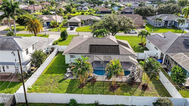 412 SE 13th AVE, Cape Coral, FL 33990