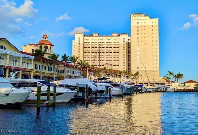 412 SE 13th AVE, Cape Coral, FL 33990