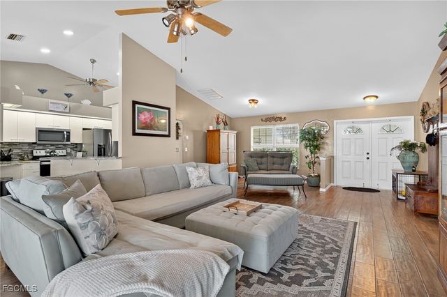 412 SE 13th AVE, Cape Coral, FL 33990