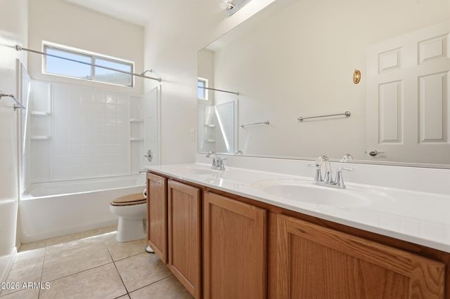 221 W BLUE LAGOON Drive, Casa Grande, AZ 85122