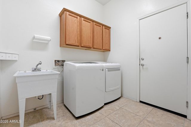 221 W BLUE LAGOON Drive, Casa Grande, AZ 85122