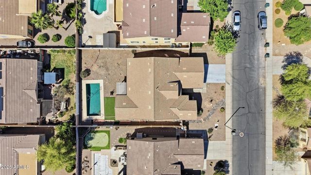 221 W BLUE LAGOON Drive, Casa Grande, AZ 85122