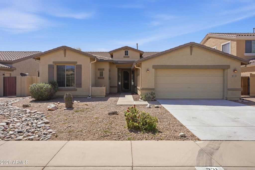 221 W BLUE LAGOON Drive, Casa Grande, AZ 85122