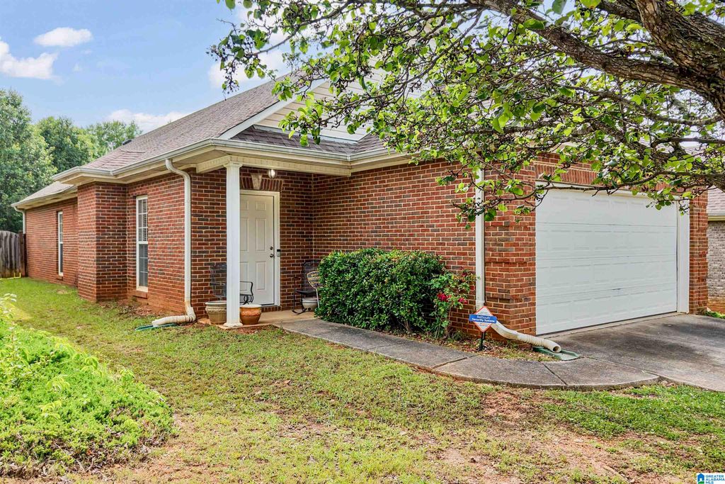 6217 LETSON FARM TRAIL, Bessemer, AL 35022