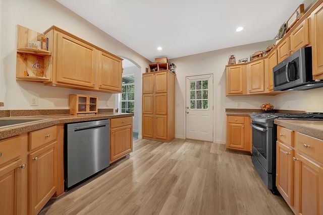 25150 Overland Dr, Volcano, CA 95689