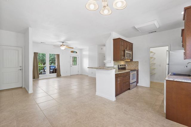 17304 Deer Creek Skyview, Dripping Springs, TX 78620