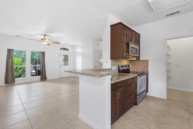 17304 Deer Creek Skyview, Dripping Springs, TX 78620