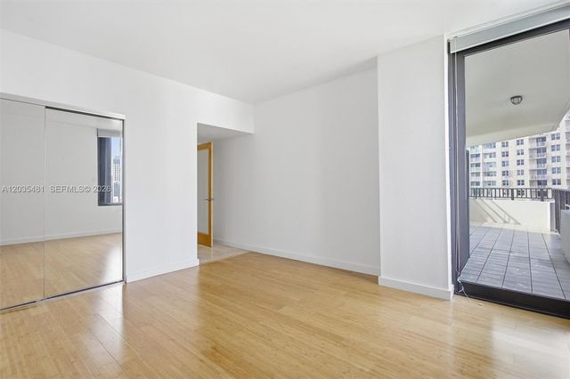 520 SE Brickell Key Drive A1615, Miami, FL 33131