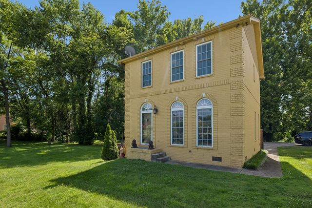 1905 28th Ave, N, Nashville, TN 37208