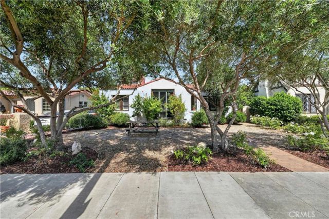 2030 Eucalyptus, Long Beach, CA 90806