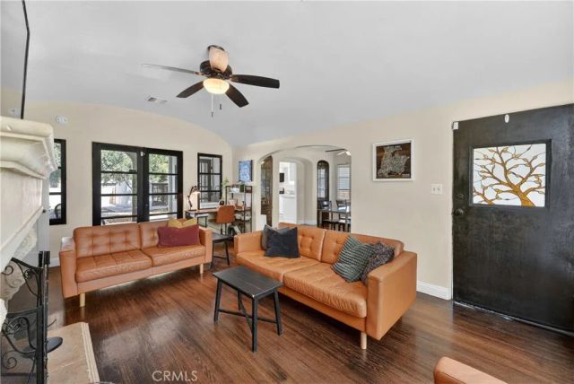 2030 Eucalyptus, Long Beach, CA 90806