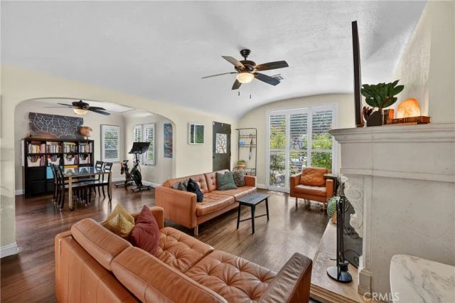 2030 Eucalyptus, Long Beach, CA 90806