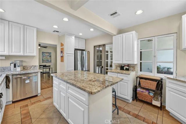 2030 Eucalyptus, Long Beach, CA 90806