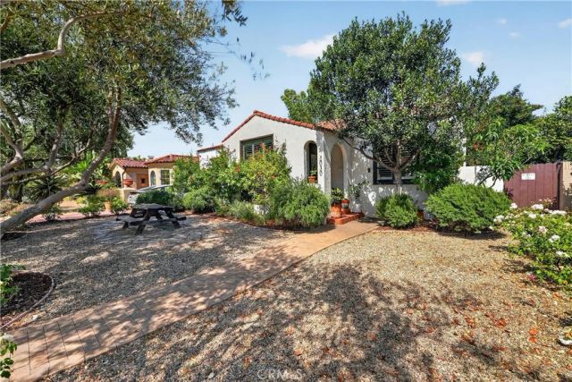 2030 Eucalyptus, Long Beach, CA 90806