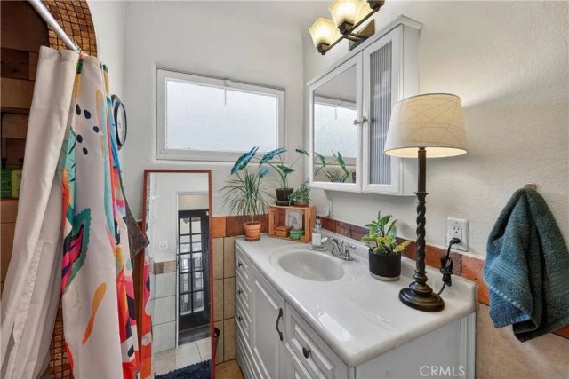 2030 Eucalyptus, Long Beach, CA 90806