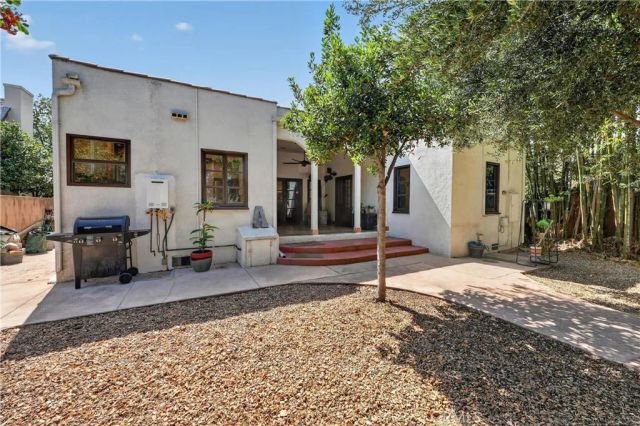 2030 Eucalyptus, Long Beach, CA 90806