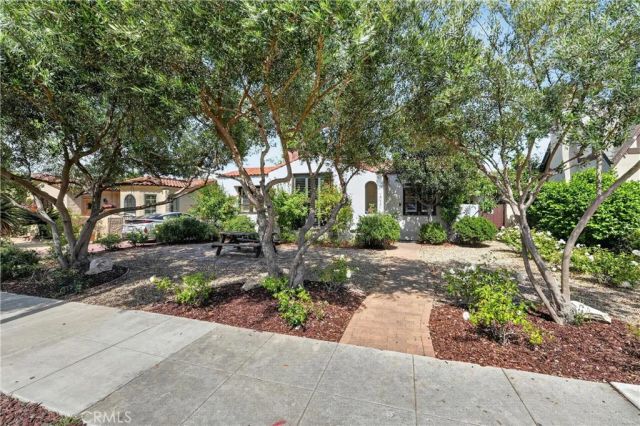 2030 Eucalyptus, Long Beach, CA 90806