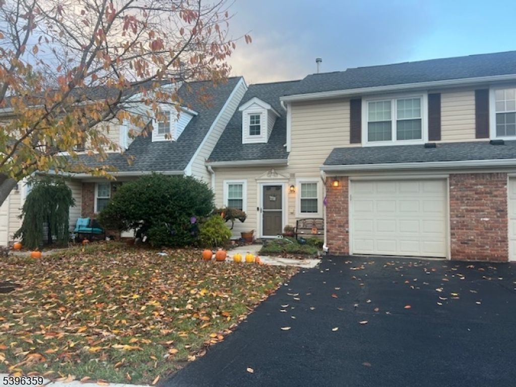 199 Hyde Park Rd, Franklin Twp., NJ 08873