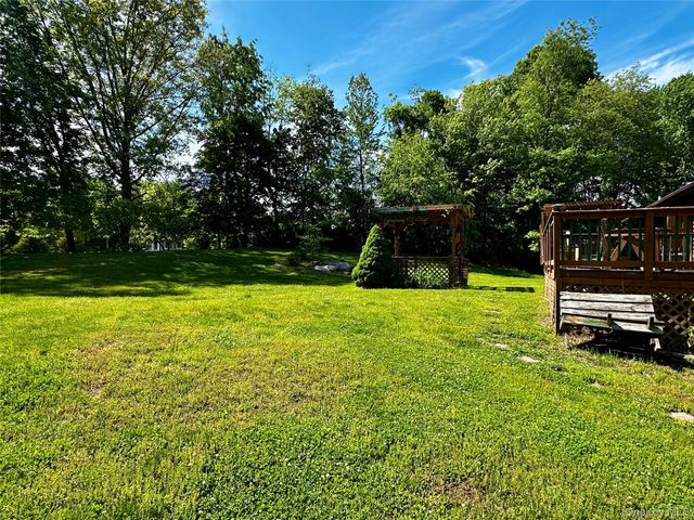 11 Cuomo Drive, Highland, NY 12528