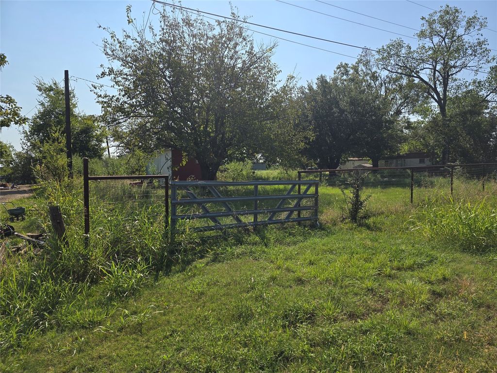 2397 County Road 900, Princeton, TX 75407