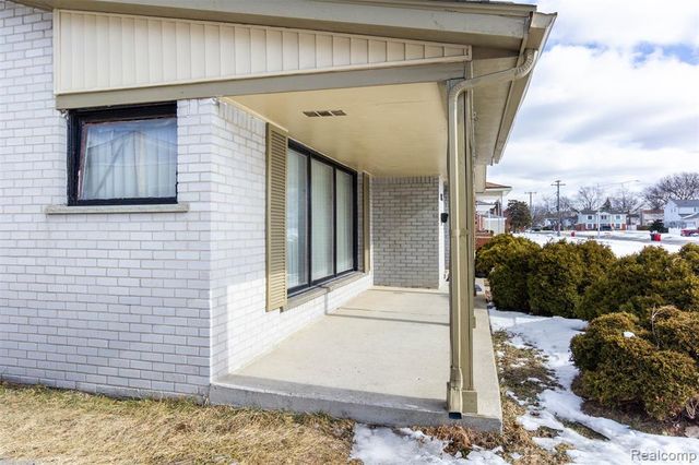 16024 Stratford Drive, Southfield, MI 48075