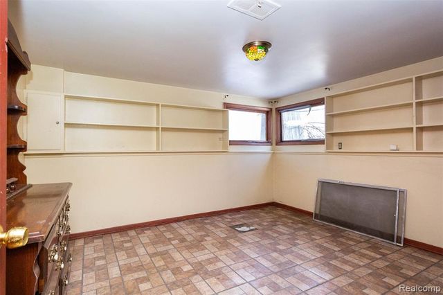 16024 Stratford Drive, Southfield, MI 48075