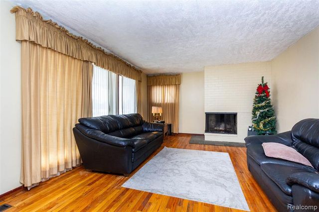 16024 Stratford Drive, Southfield, MI 48075